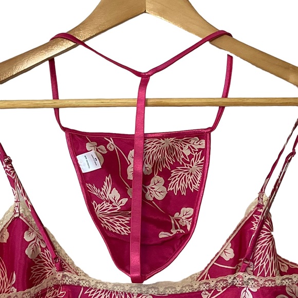 VICTORIA’S SECRET sz Medium Sexy Lingerie 2 Piece Set Thong Style Pink Tan - Picture 6 of 8